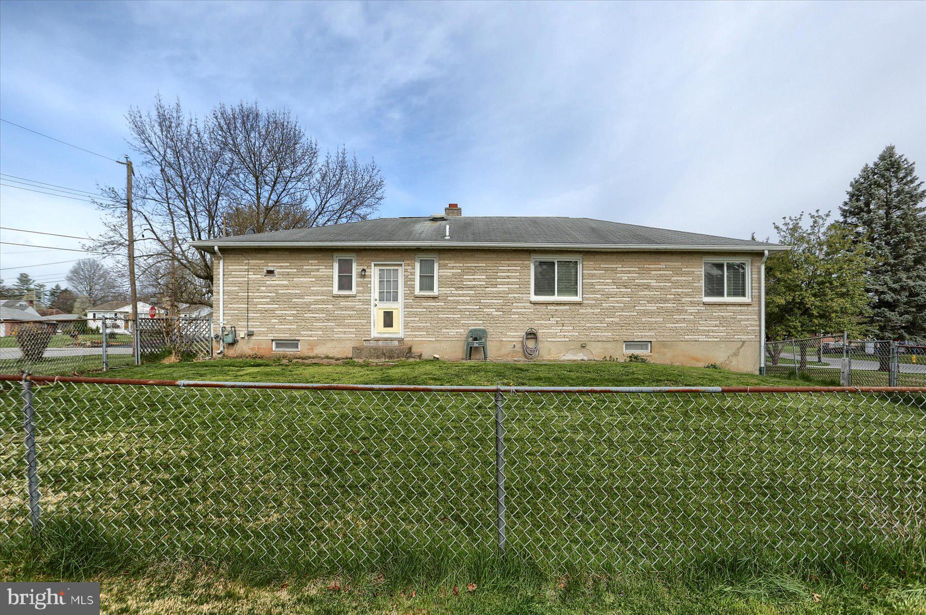 1801 OAKLEY DRIVE