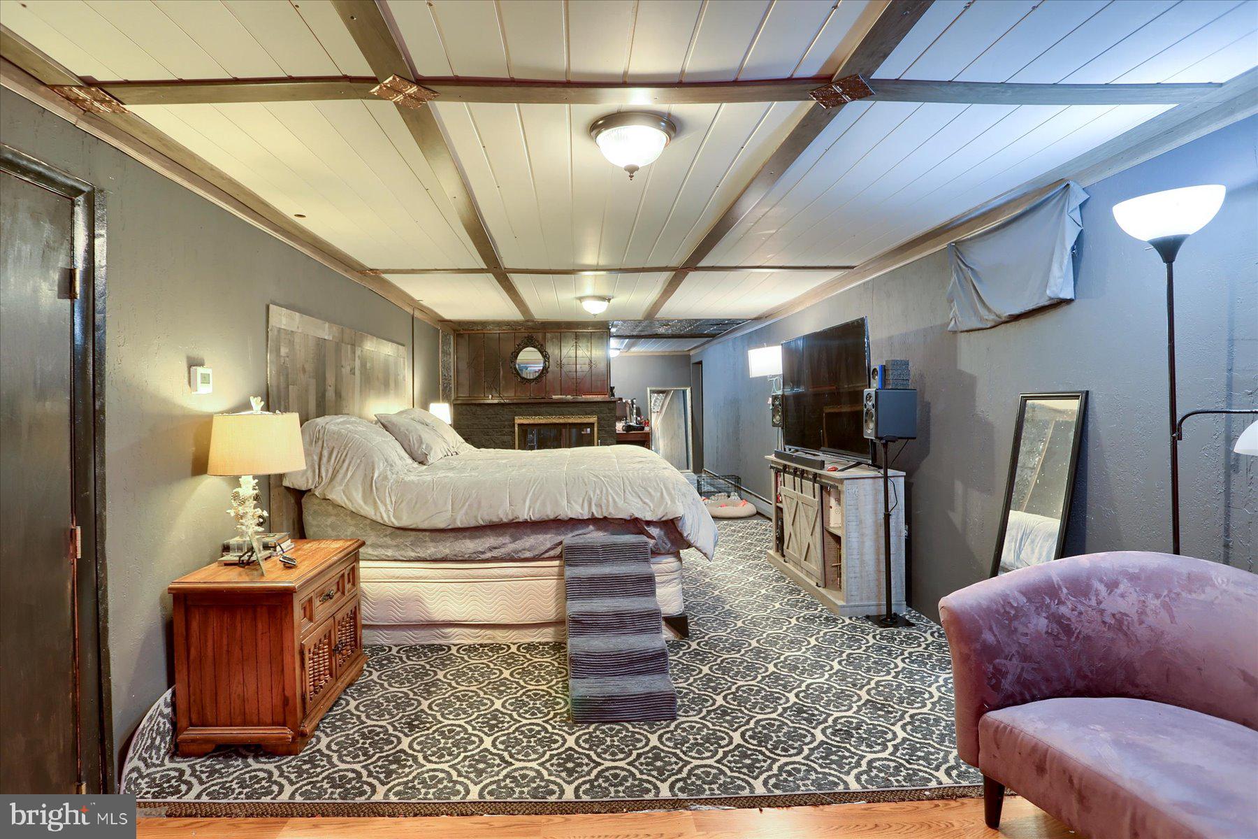 1801 OAKLEY DRIVE