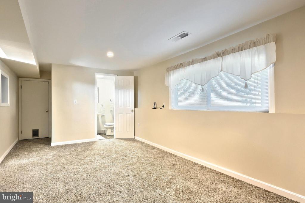 207 HEISTAND ROAD
