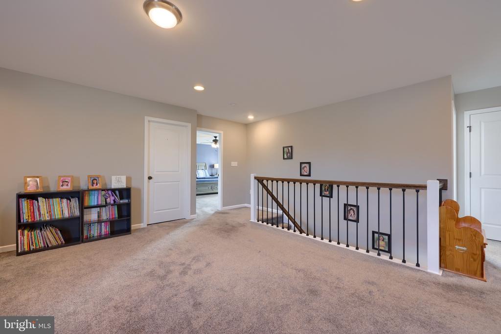 3501 FOX POINTE LANE