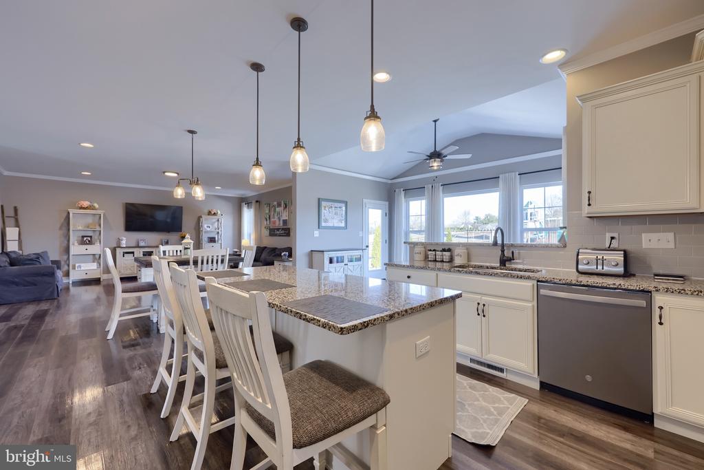 3501 FOX POINTE LANE