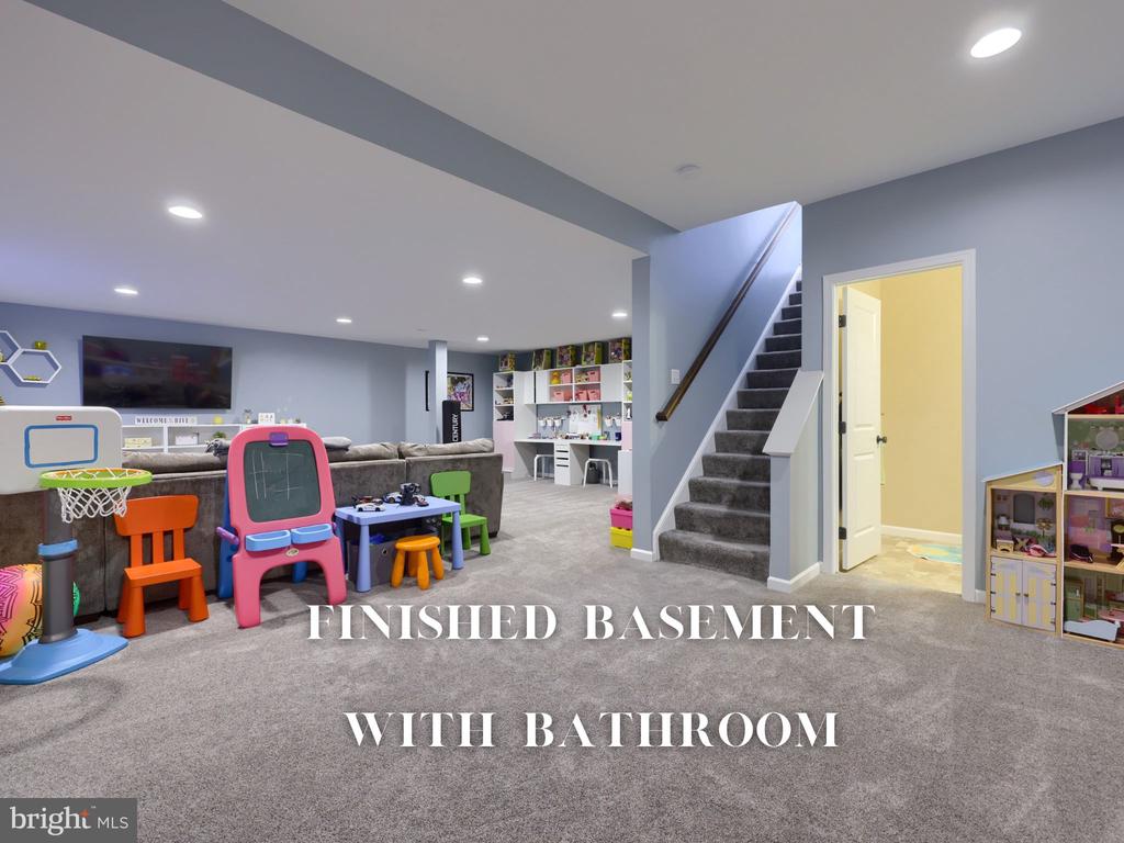 3501 FOX POINTE LANE