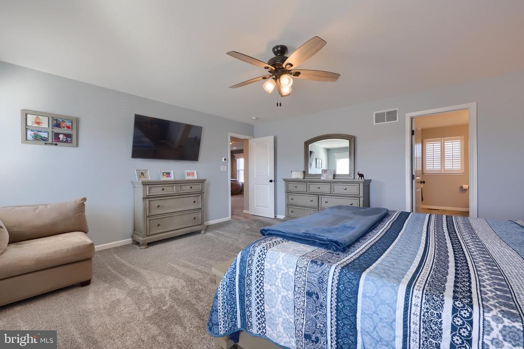 3501 FOX POINTE LANE