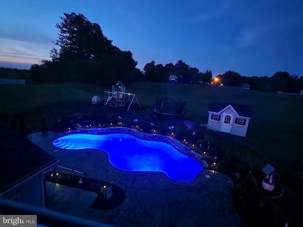 3501 FOX POINTE LANE