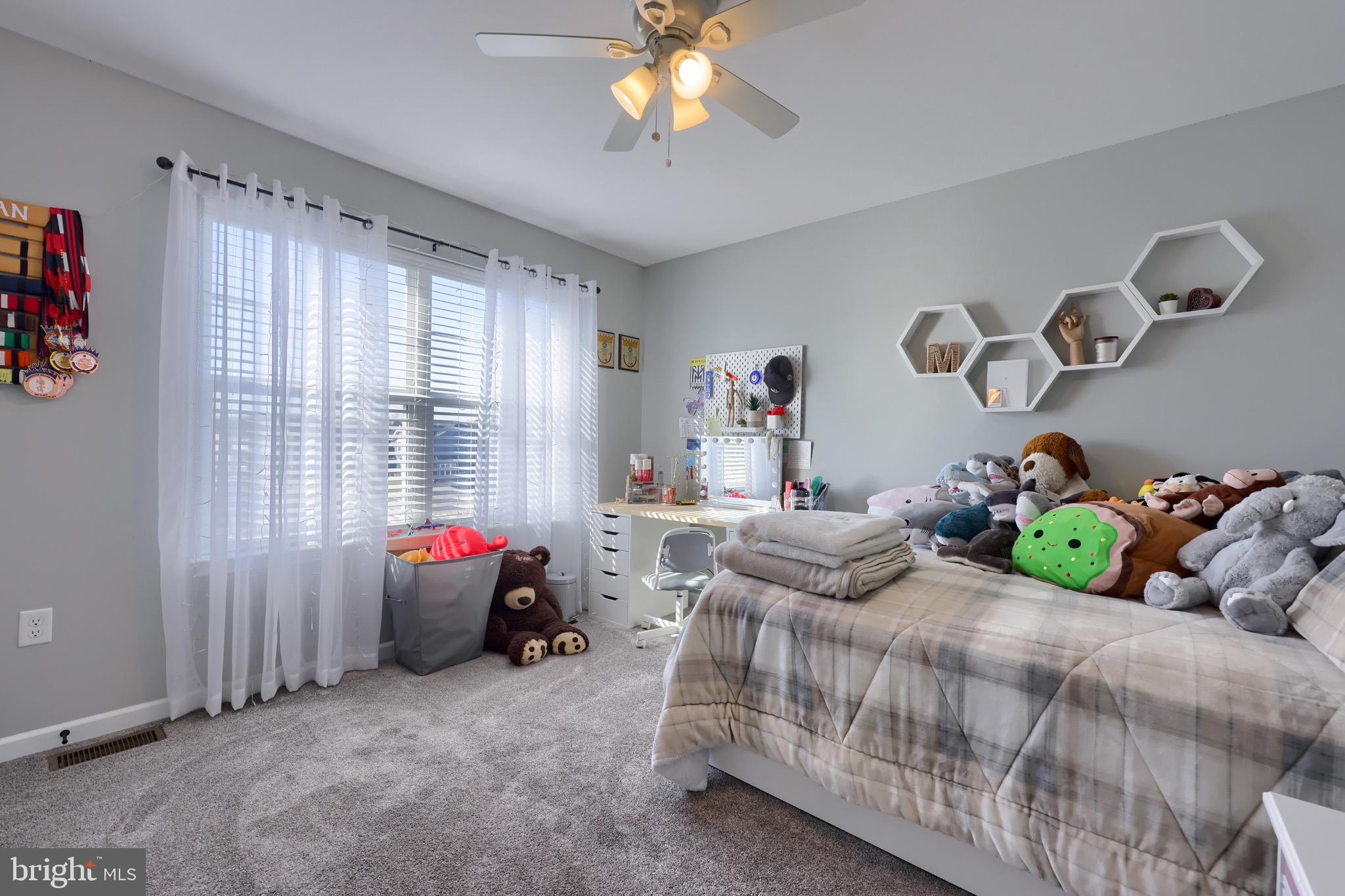 3501 FOX POINTE LANE