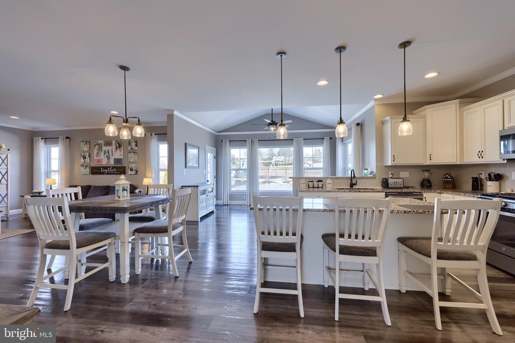 3501 FOX POINTE LANE