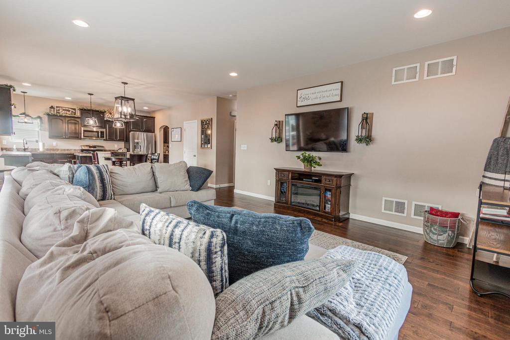 25 CORIANDER LANE