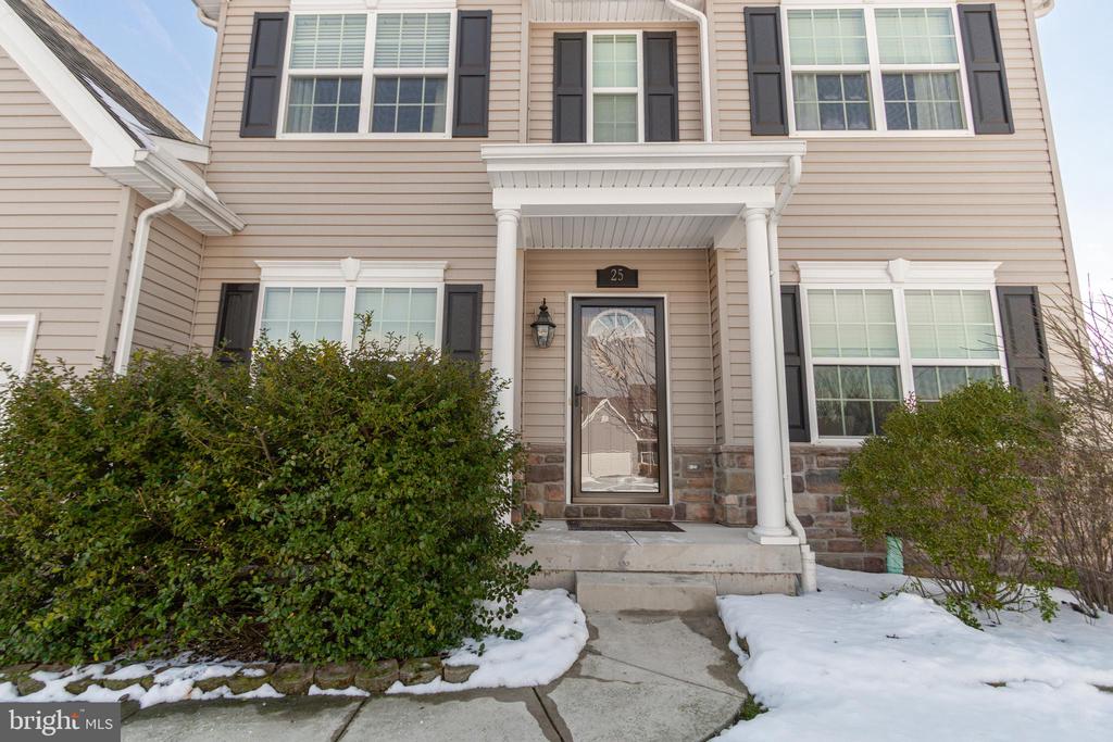 25 CORIANDER LANE