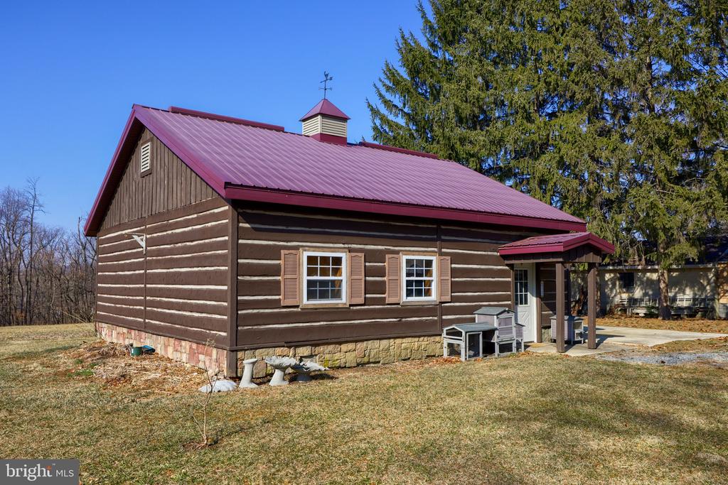 808 POFF ROAD