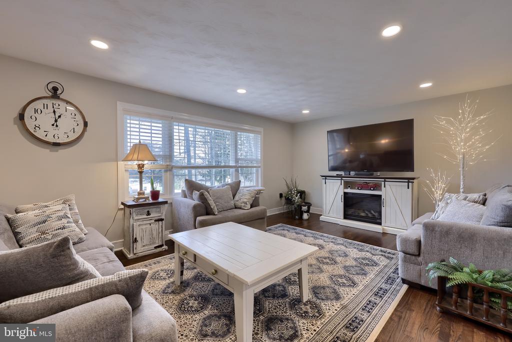 808 POFF ROAD