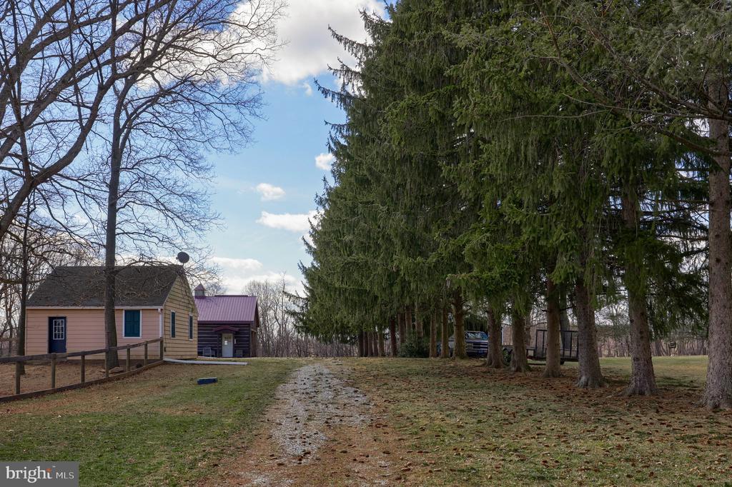 808 POFF ROAD