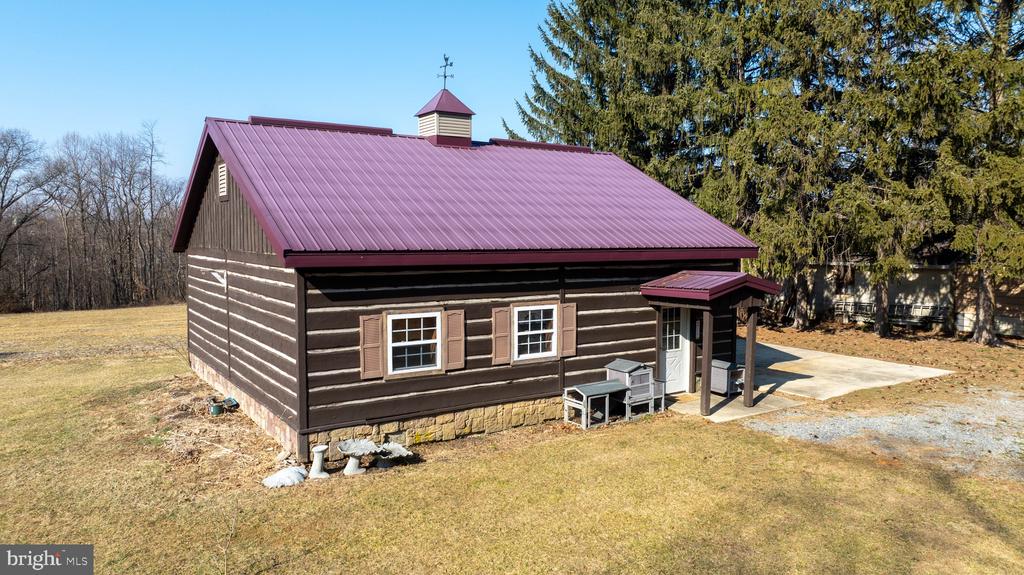 808 POFF ROAD