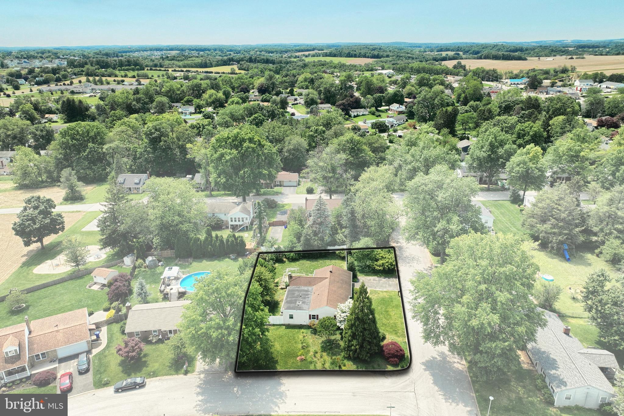 4 FIELDSTONE CIRCLE