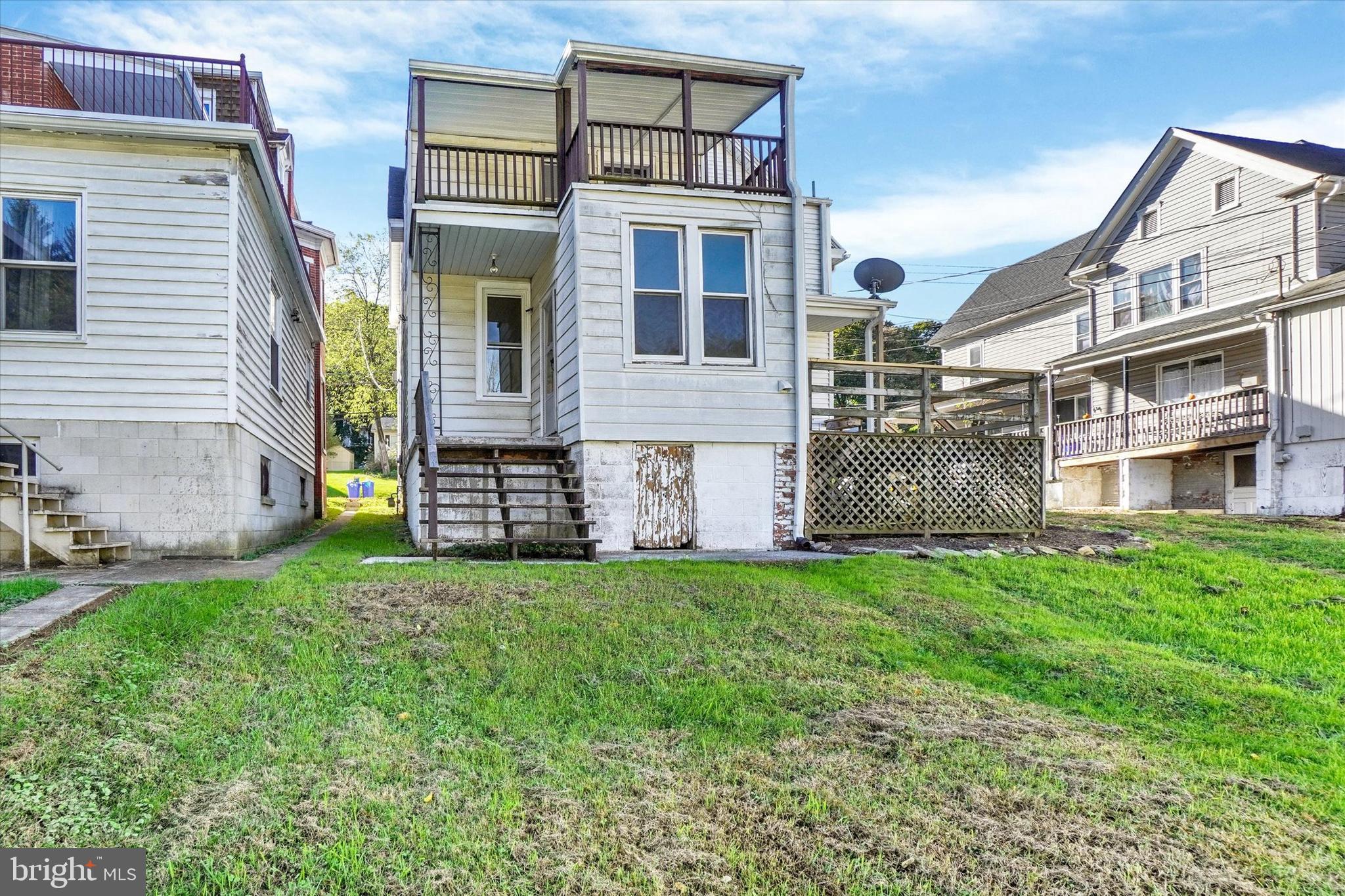 124 W MAIN STREET