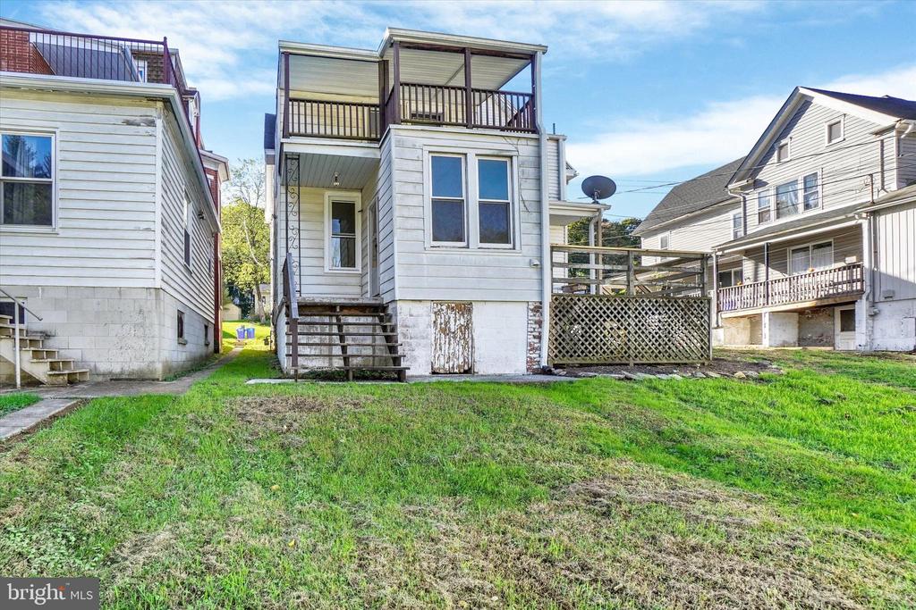 124 W MAIN STREET
