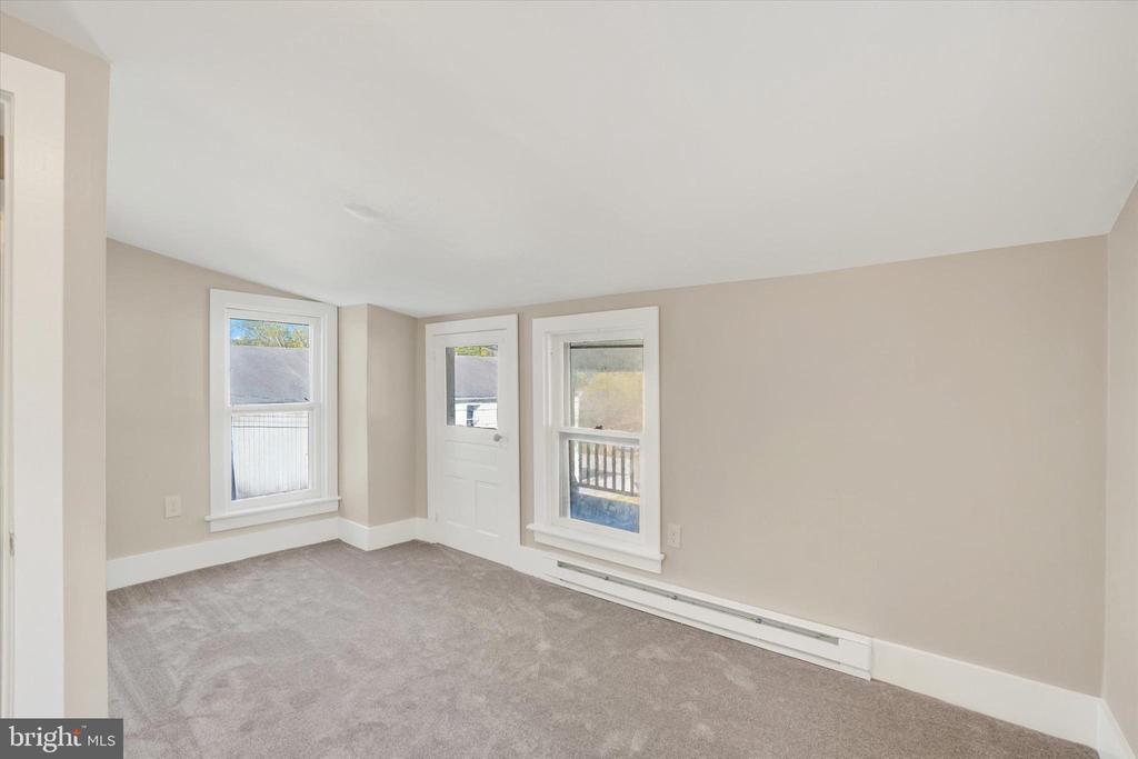 124 W MAIN STREET