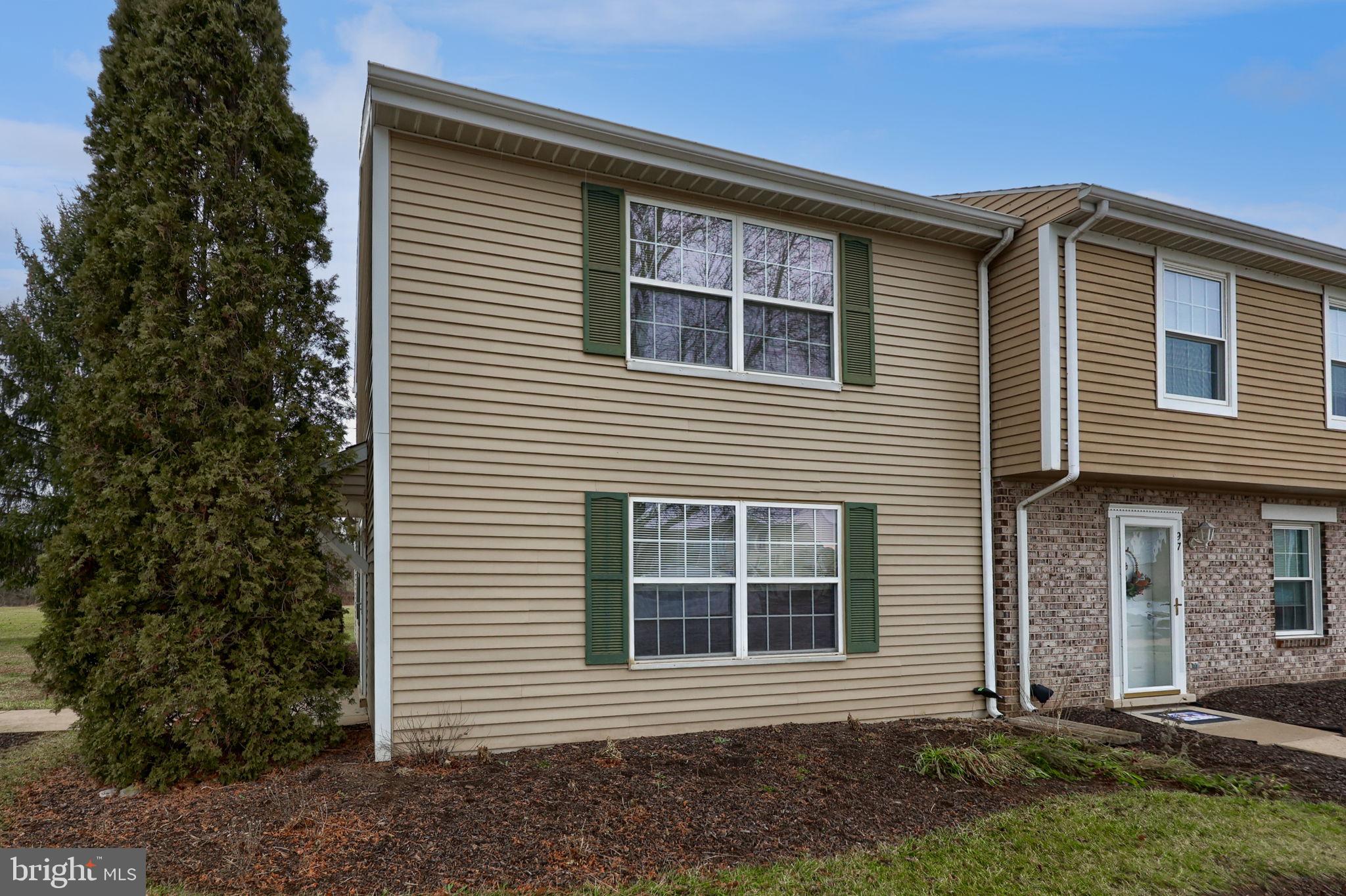 98 LEXTON DRIVE