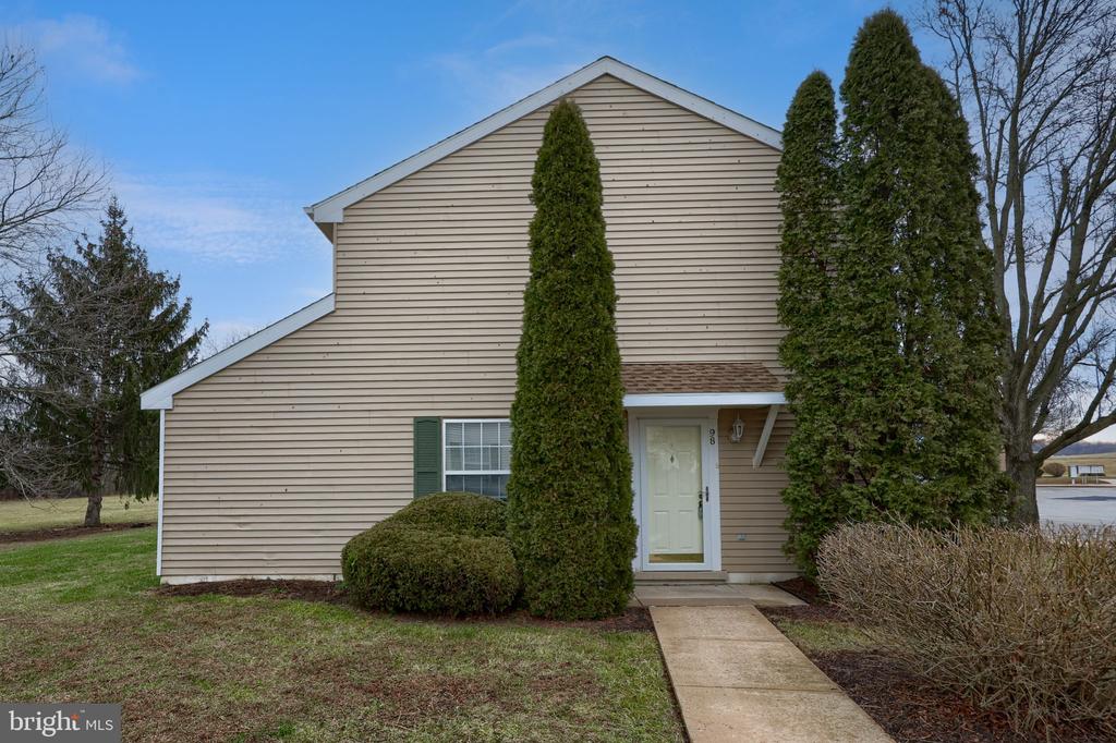 98 LEXTON DRIVE