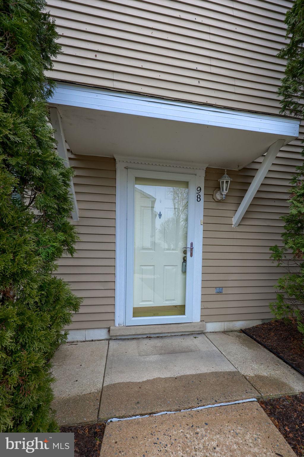 98 LEXTON DRIVE