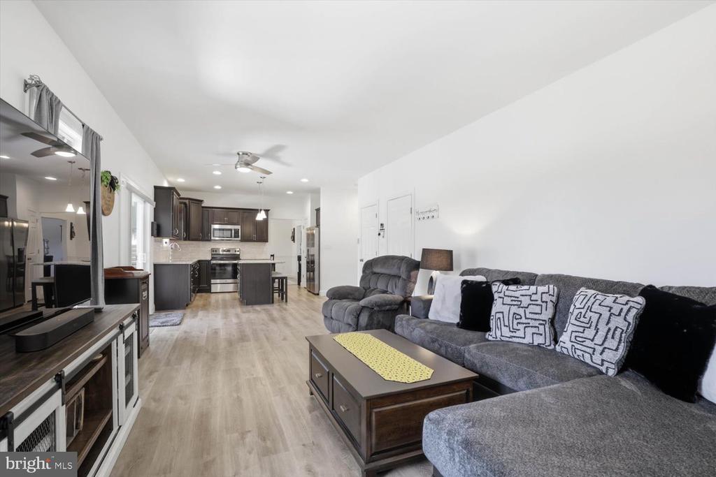 95 RED MAPLE DRIVE
