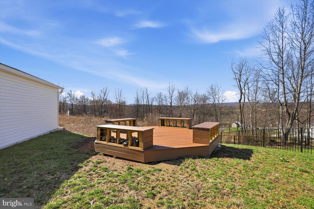 95 RED MAPLE DRIVE