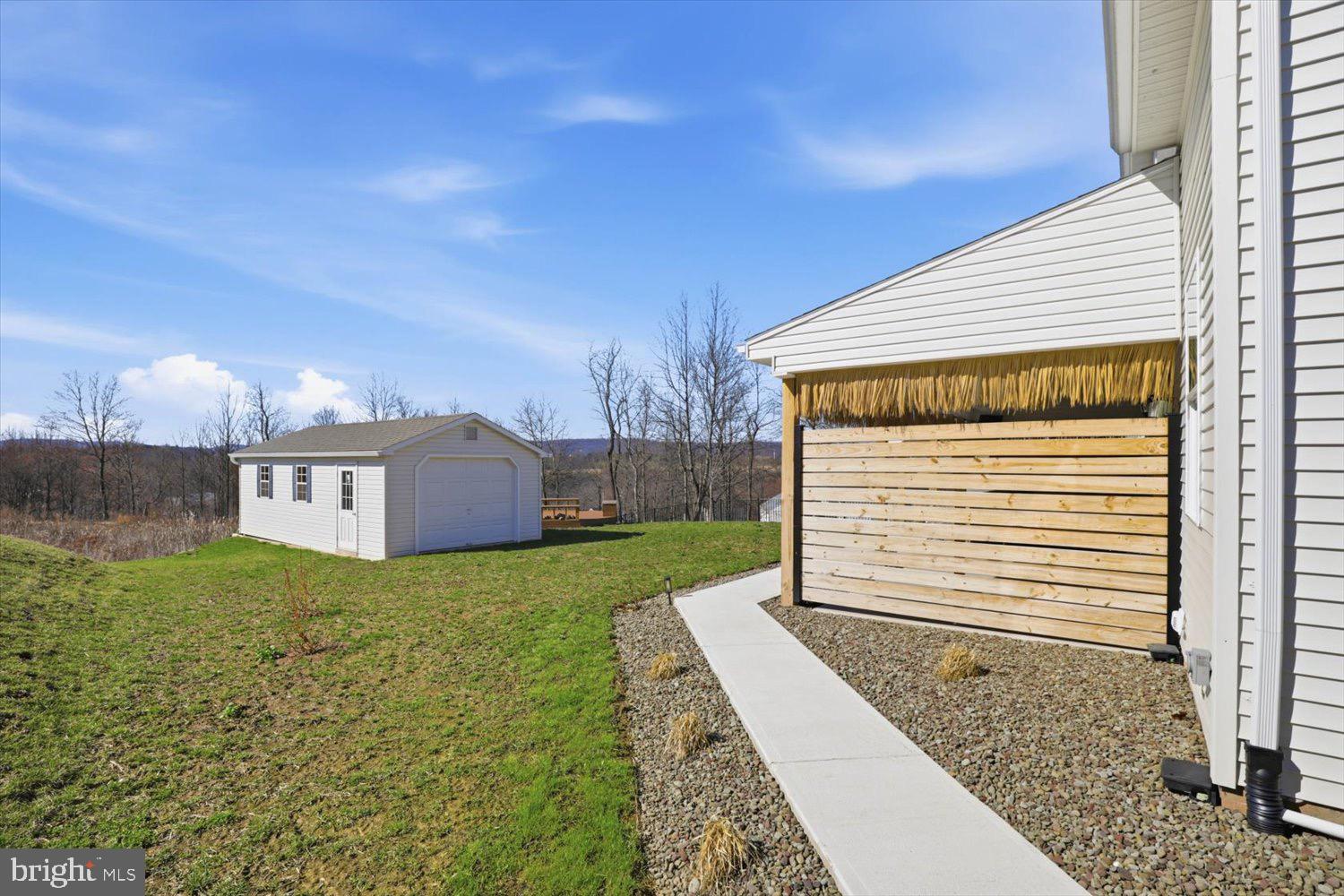 95 RED MAPLE DRIVE