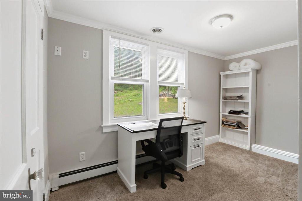 2476 SEVEN VALLEYS ROAD