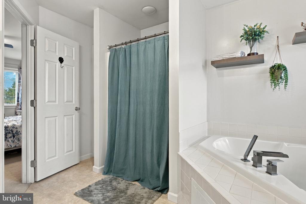 140 FIG TREE WAY