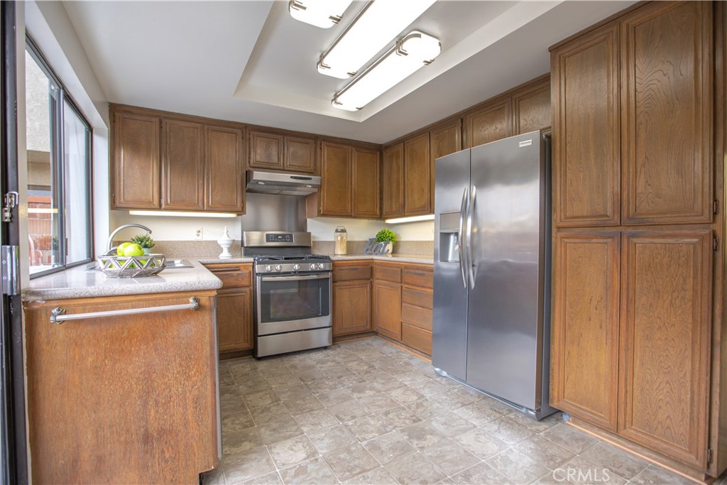 1620 Sherwood Village Circle