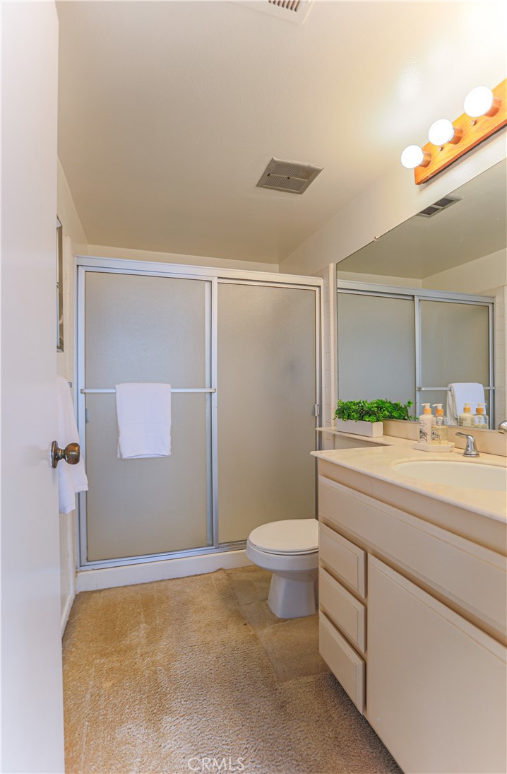 1620 Sherwood Village Circle