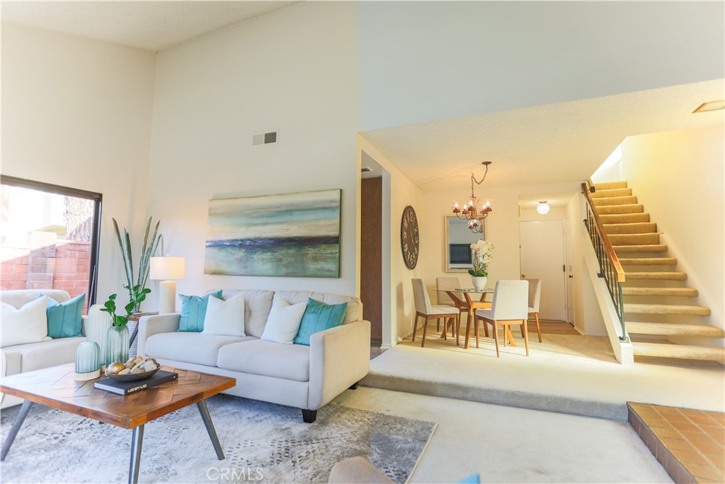 1620 Sherwood Village Circle