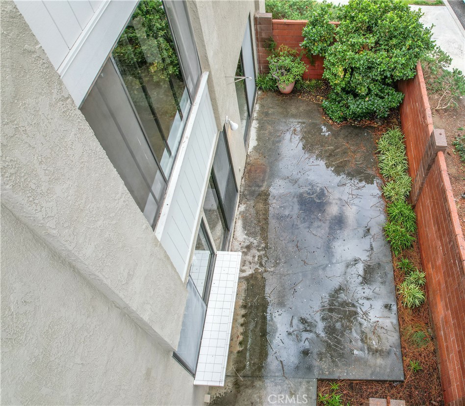 1620 Sherwood Village Circle