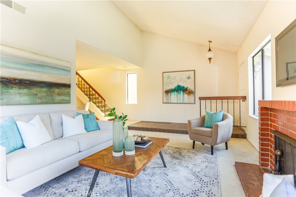 1620 Sherwood Village Circle