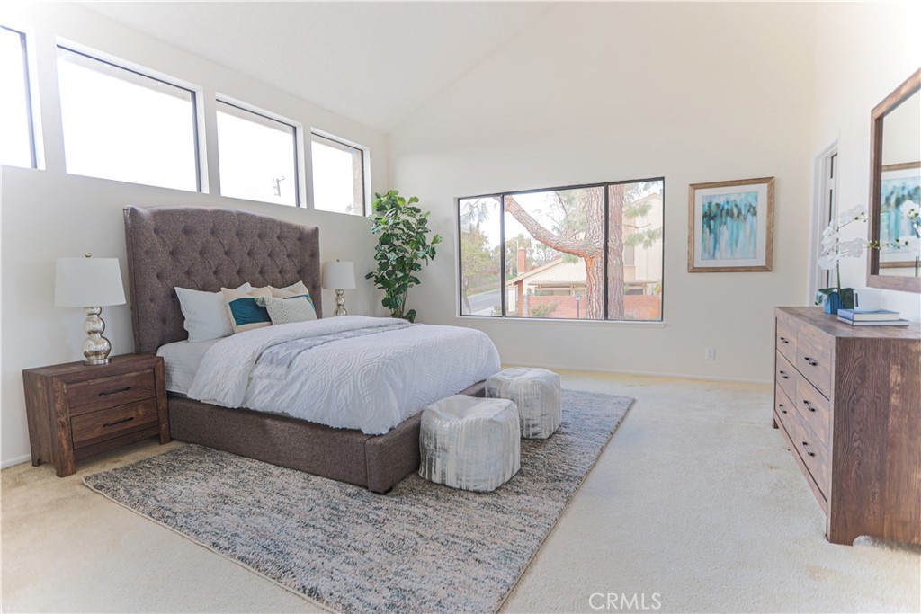 1620 Sherwood Village Circle