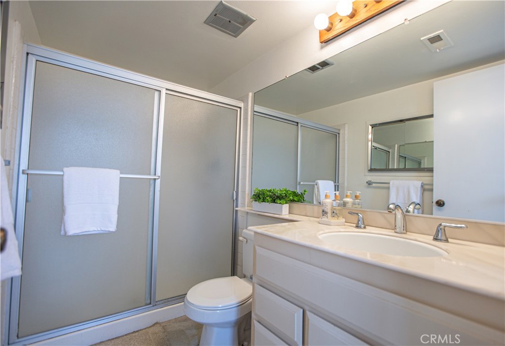 1620 Sherwood Village Circle