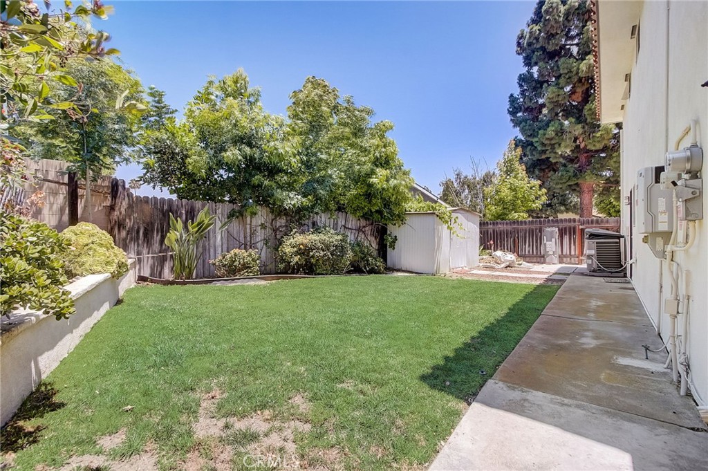 1111 Visalia Drive
