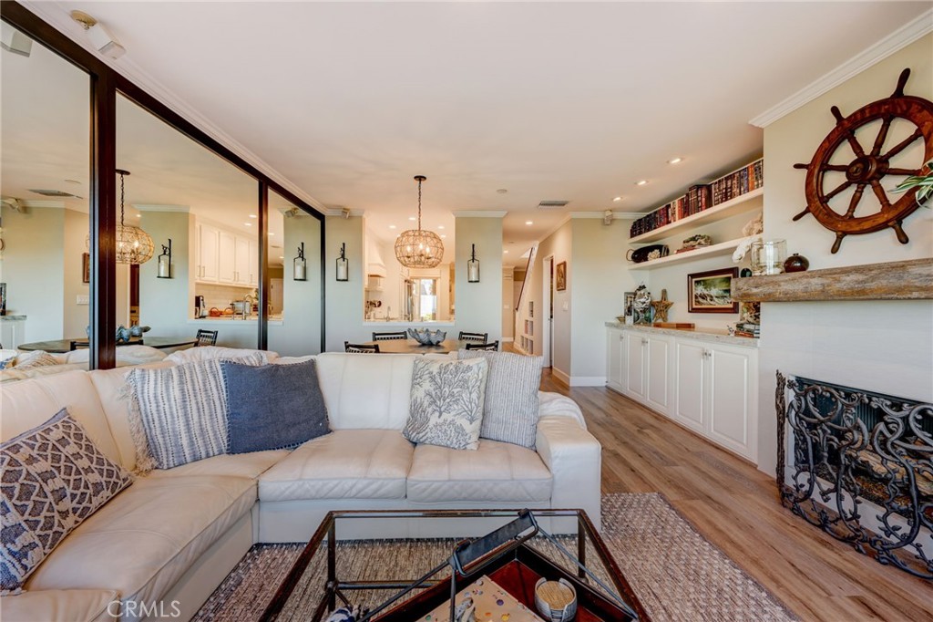 2243 Pacific Avenue 12