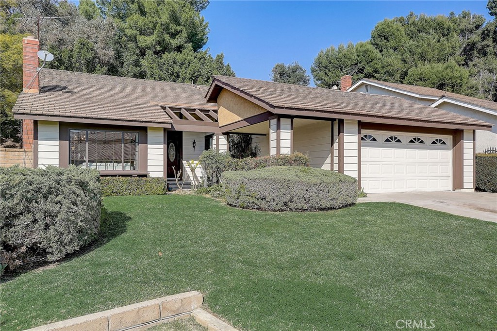 3221 Falcon Ridge Road