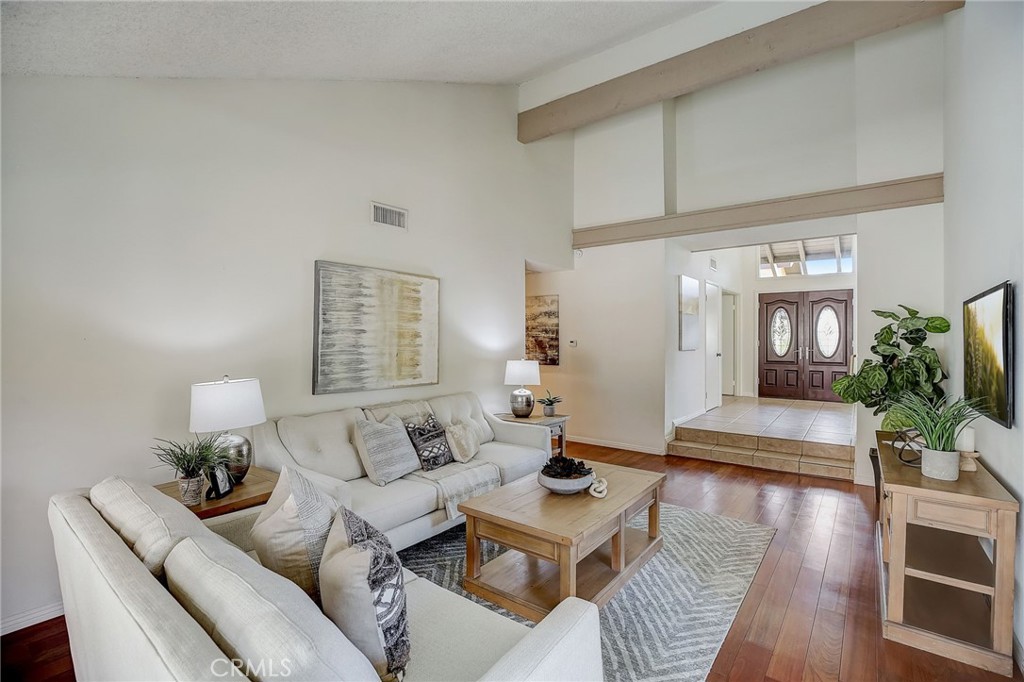 3221 Falcon Ridge Road