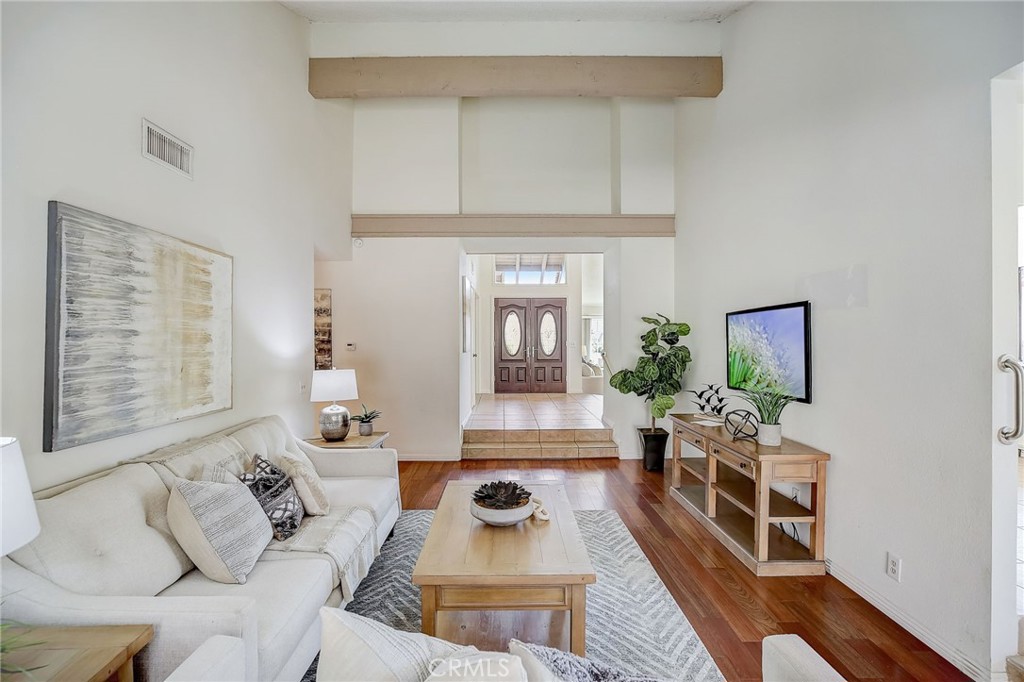 3221 Falcon Ridge Road