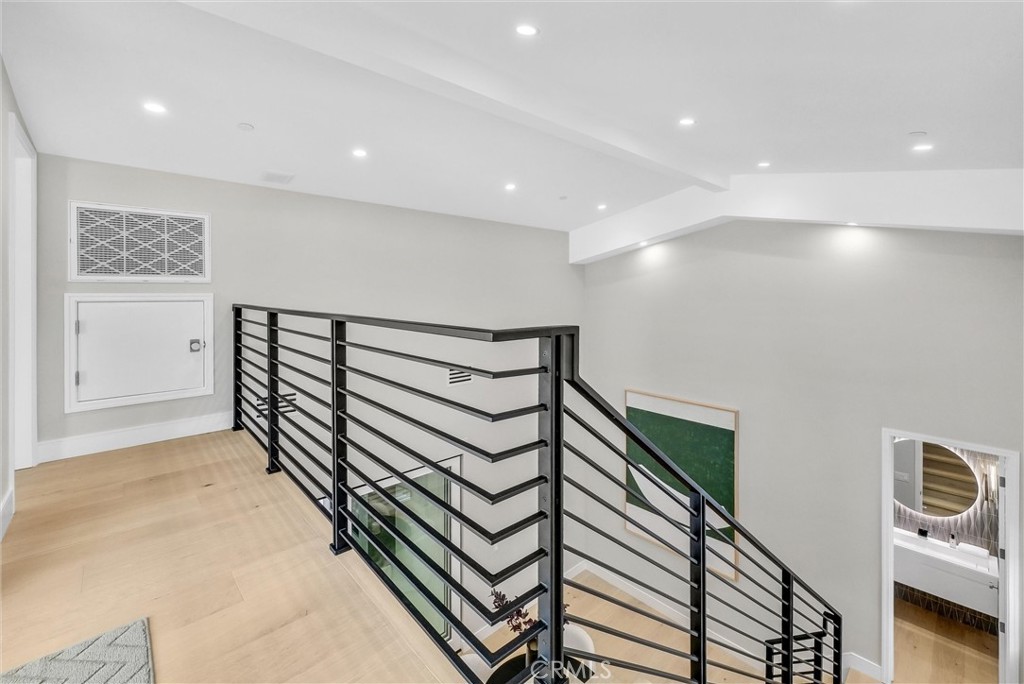 424 1/2 Orchid Avenue Back Unit