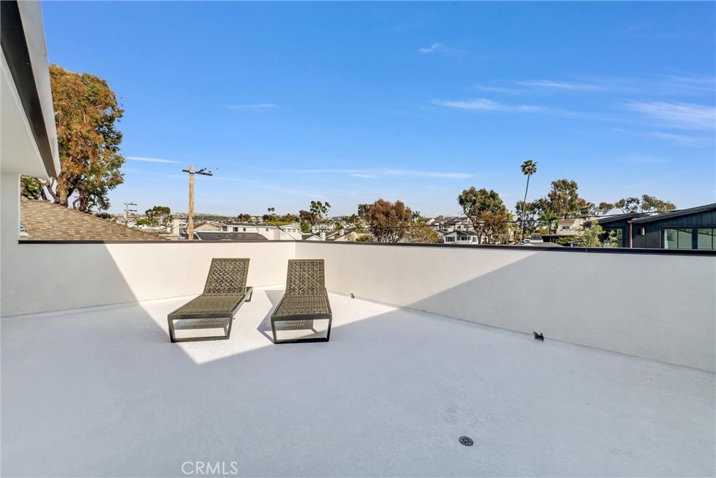 424 1/2 Orchid Avenue Back Unit