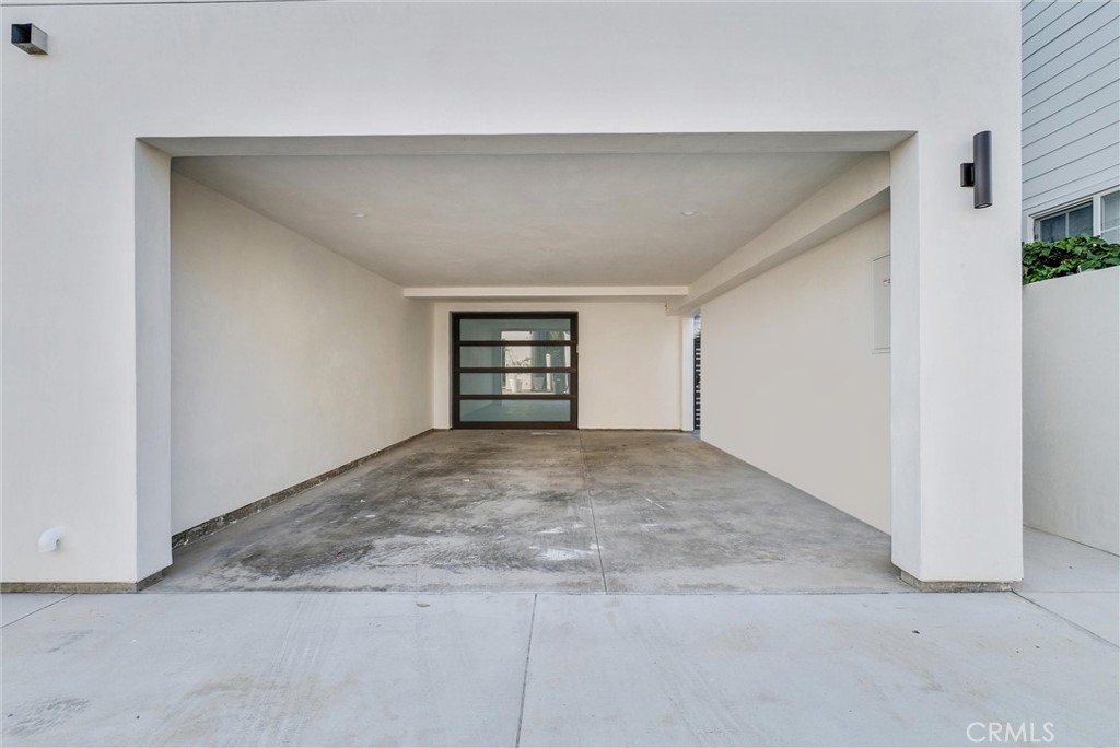 424 1/2 Orchid Avenue Back Unit