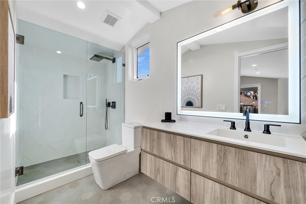 424 1/2 Orchid Avenue Back Unit