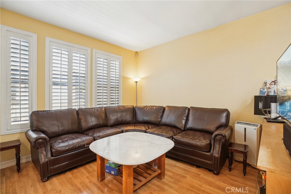 489 W Summerfield Circle