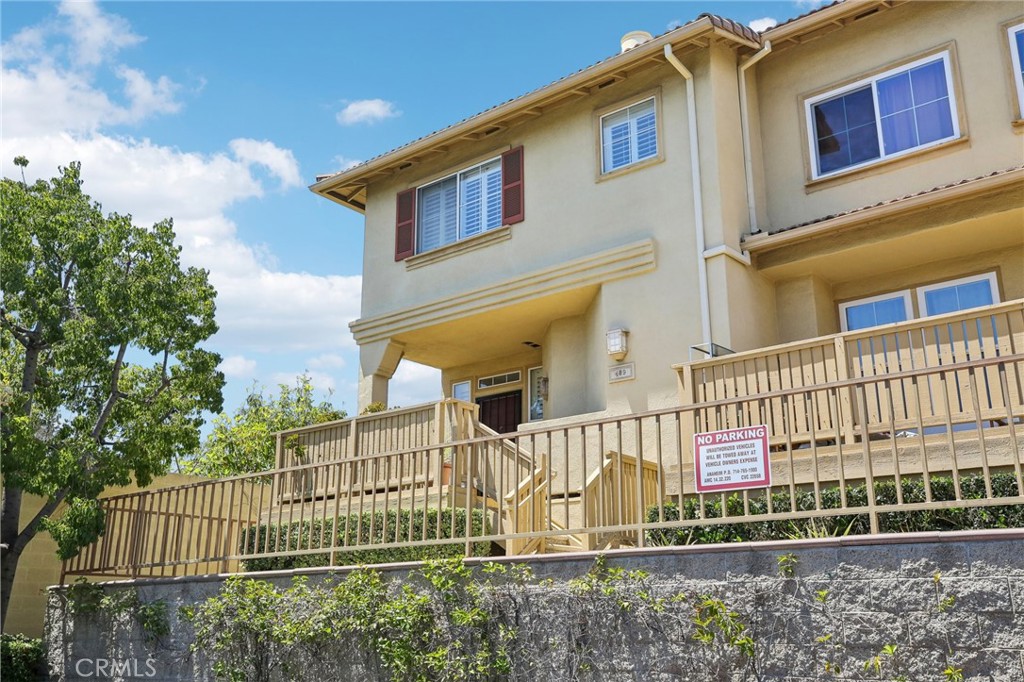 489 W Summerfield Circle