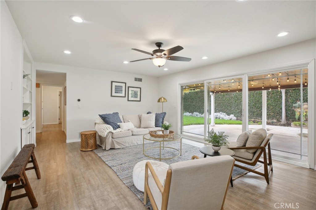 2300 E Coolidge Avenue