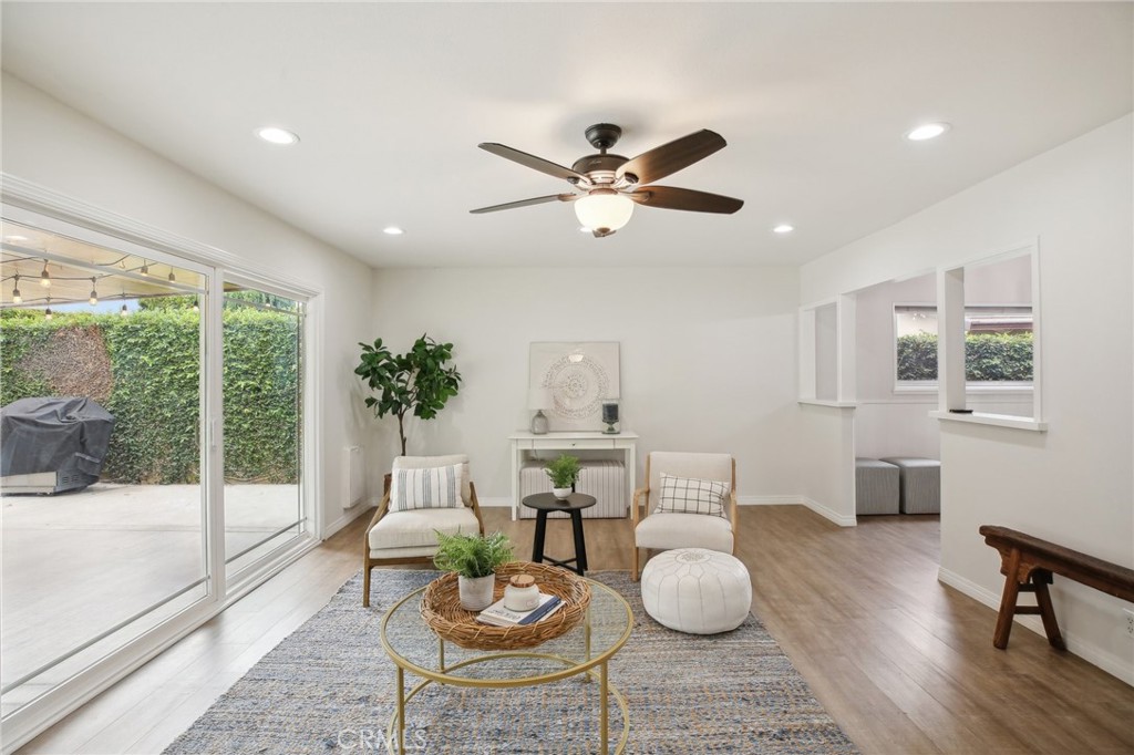 2300 E Coolidge Avenue