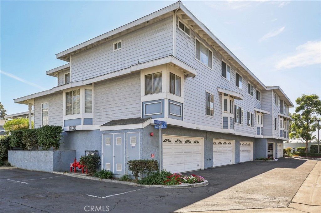 19130 Beachcrest Lane E