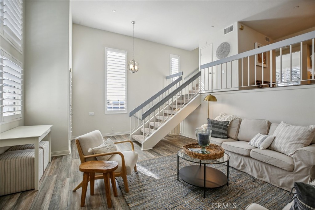 19130 Beachcrest Lane E